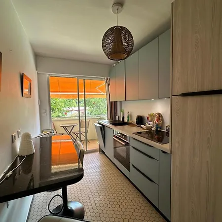 Appartement Grand T2 Direct Sur La Pereire
