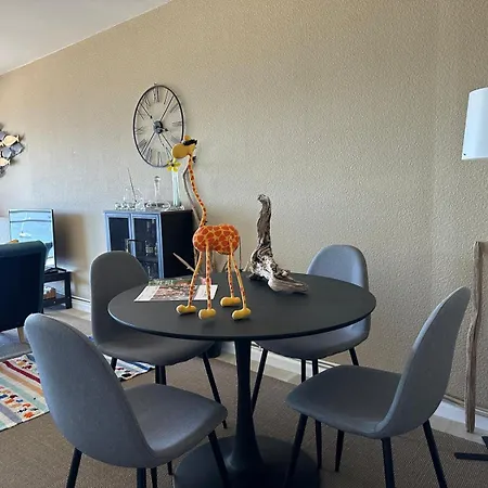 Grand T2 Direct Sur La Pereire Apartment