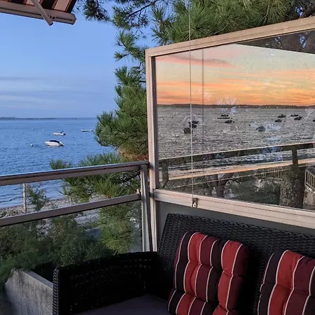 Grand T2 Direct Sur La Pereire Apartment